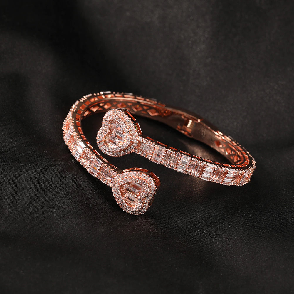 Amora | Crystal Heart Bangle