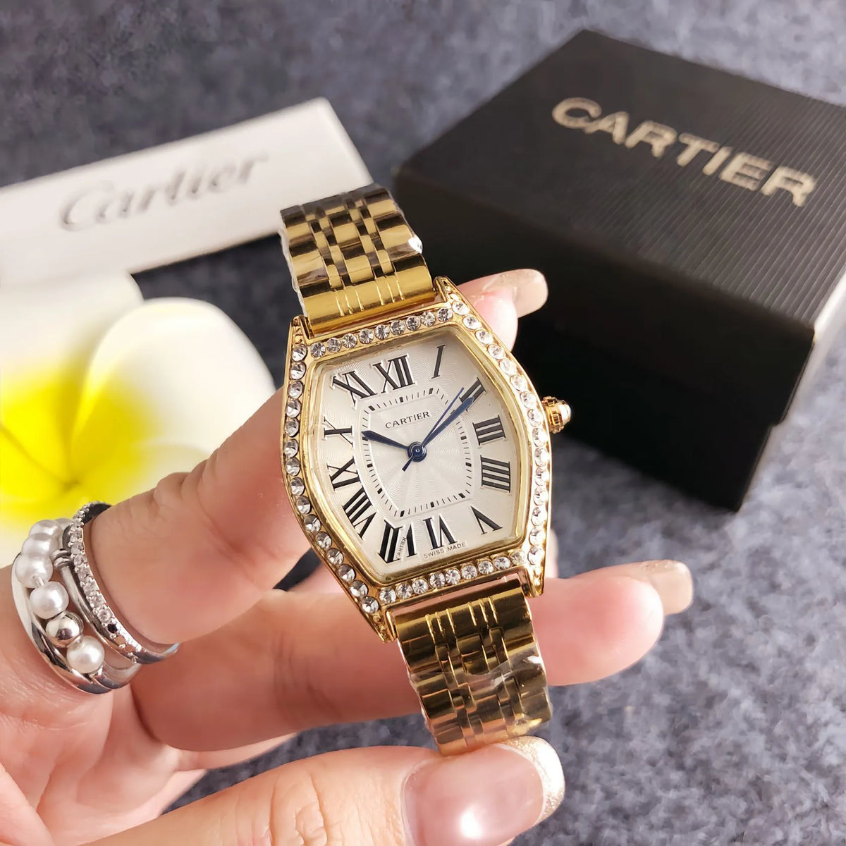 Elodie – Crystal Roman Watch