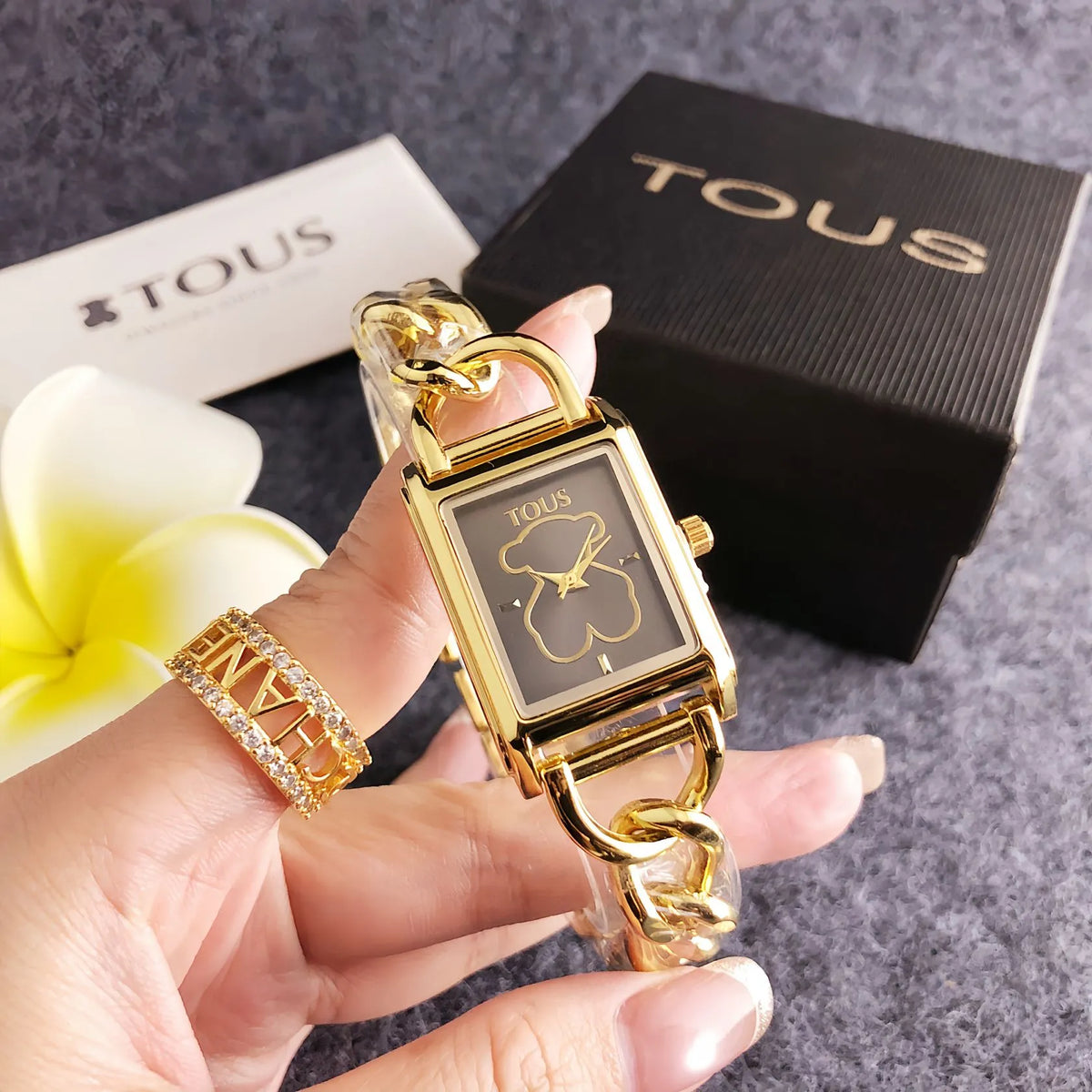 Virelle – Signature Chain Watch